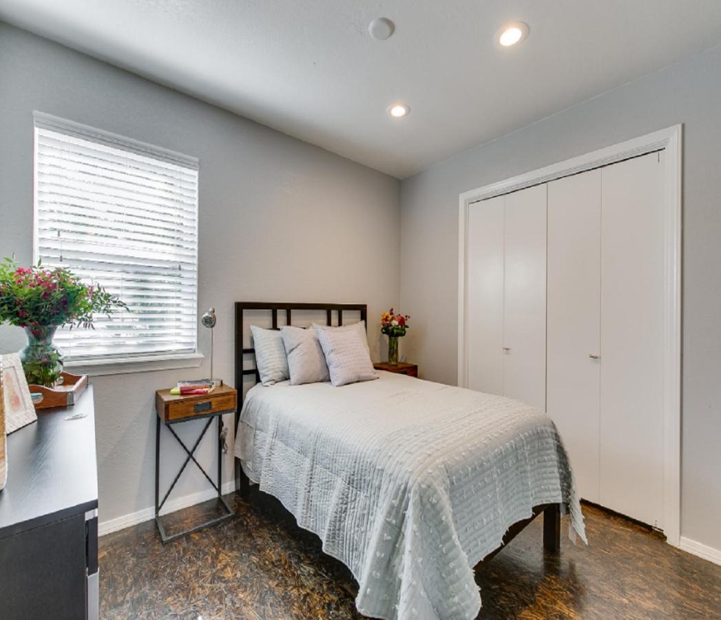 Evie'S Campus-Close 2 Bedroom Luxury Oklahoma City Eksteriør bilde