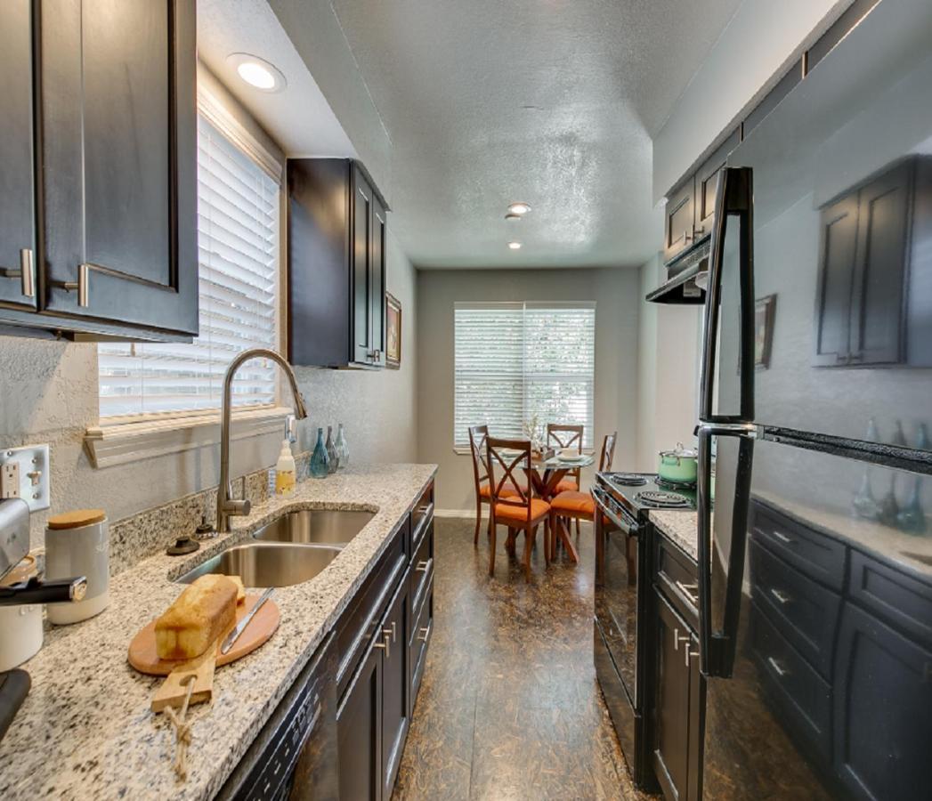 Evie'S Campus-Close 2 Bedroom Luxury Oklahoma City Eksteriør bilde