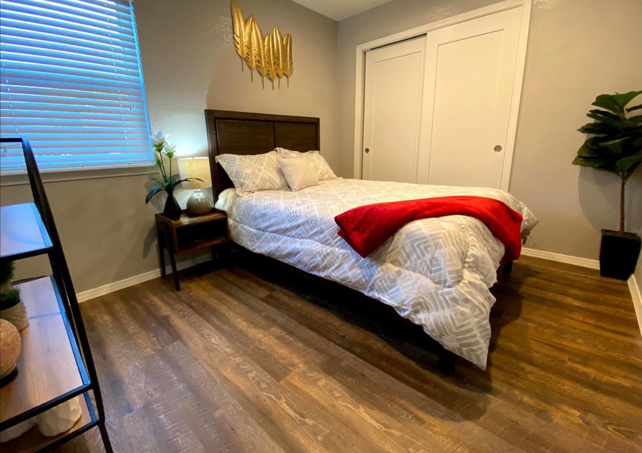 Evie'S Campus-Close 2 Bedroom Luxury Oklahoma City Eksteriør bilde