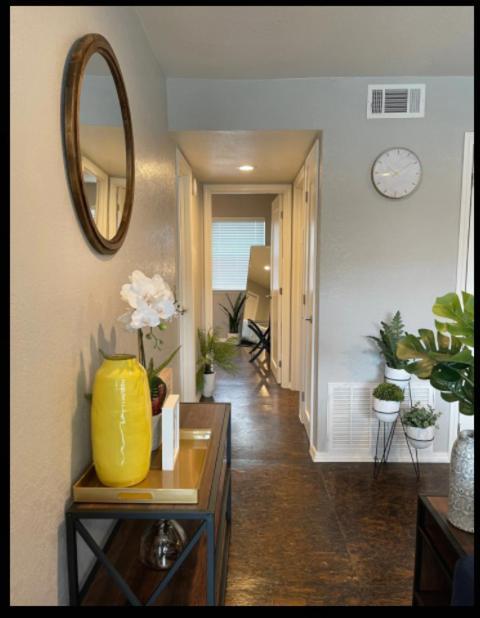 Evie'S Campus-Close 2 Bedroom Luxury Oklahoma City Eksteriør bilde