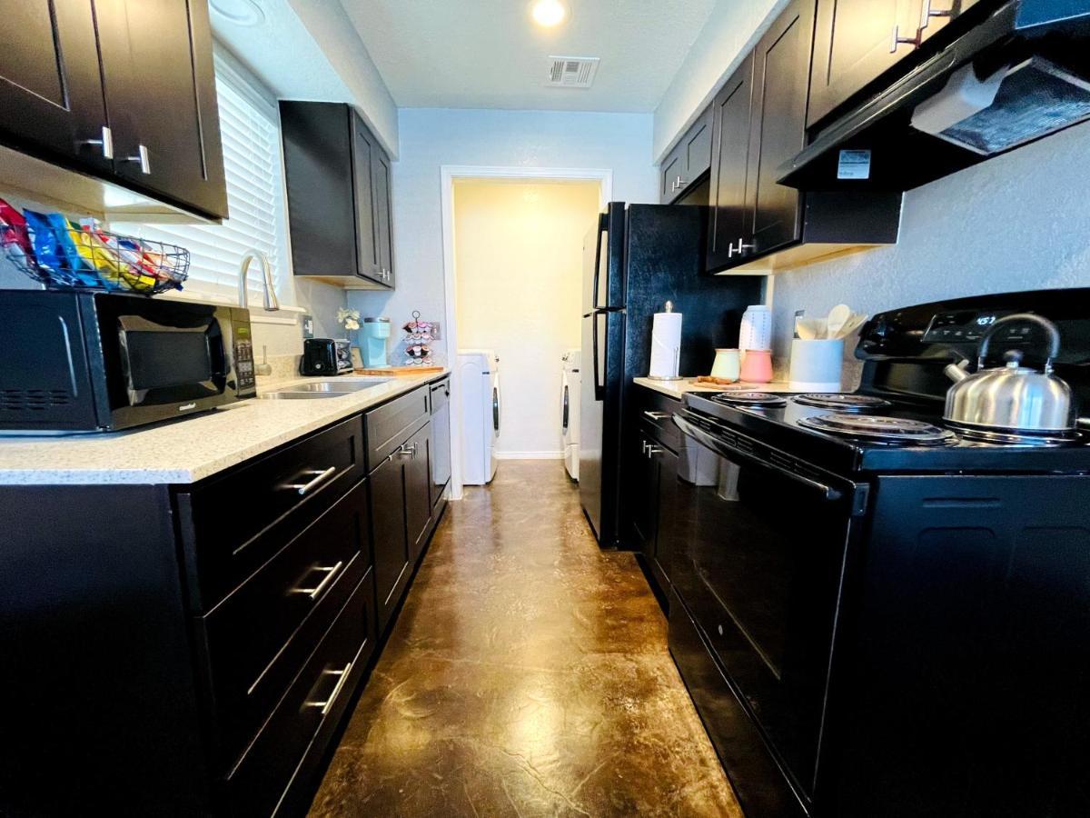 Evie'S Campus-Close 2 Bedroom Luxury Oklahoma City Eksteriør bilde
