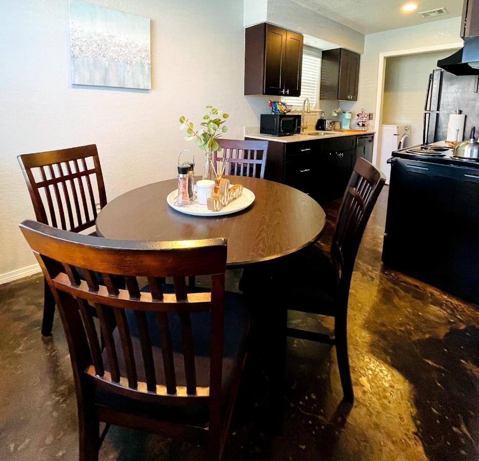 Evie'S Campus-Close 2 Bedroom Luxury Oklahoma City Eksteriør bilde