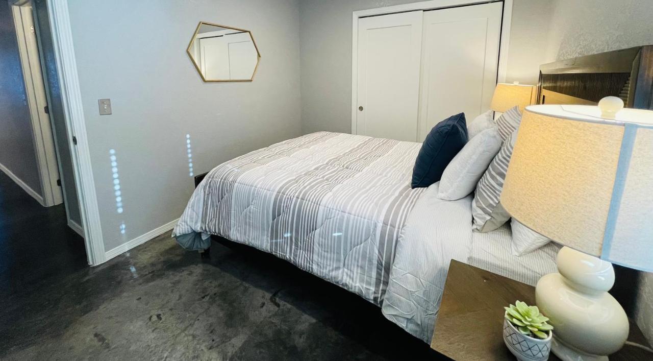 Evie'S Campus-Close 2 Bedroom Luxury Oklahoma City Eksteriør bilde